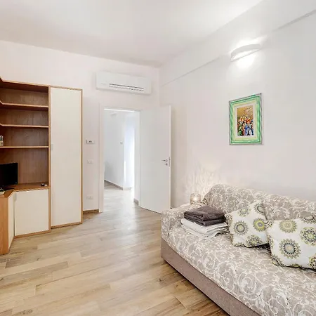 Apartment La Colombera *